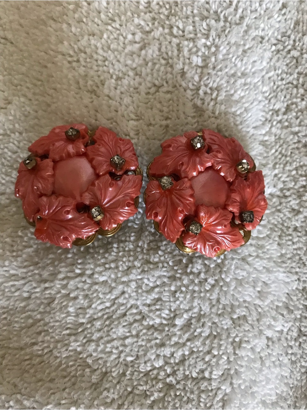 Vintage Gold Tone Filigree Clip-On Earrings with Coral Accents